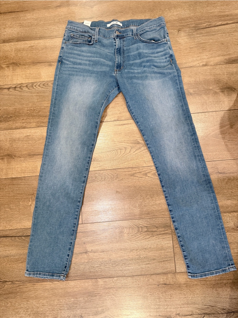 Joe's Jeans Light Blue Slim Straight Jeans sz 36